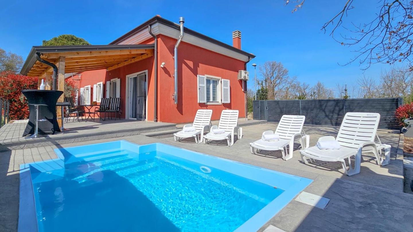 Вілла Casa Lutoma Kmeti Екстер'єр фото